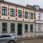 Apartment Altstadtkern Mueritz *
