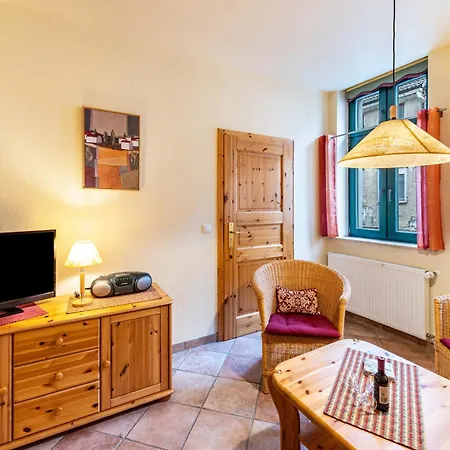 아파트 Altstadtkern Mueritz 바렌