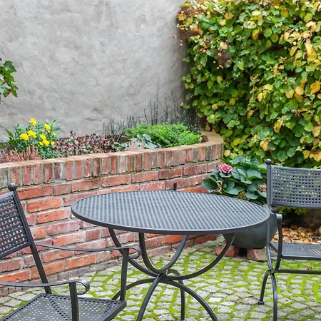 Apartment Altstadtkern Mueritz